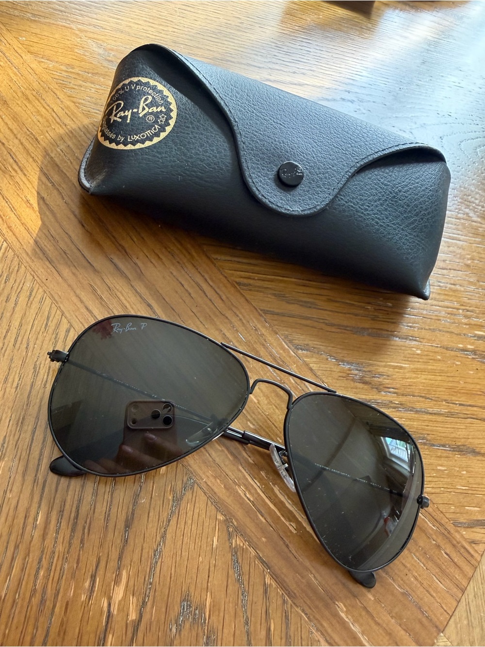 Ray-Ban Aviator Sunglasses in Black Unisex